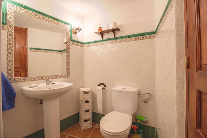 Image No.11-3 Bed Townhouse for sale