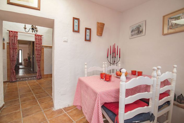 Image No.16-3 Bed Townhouse for sale