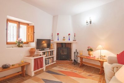 Riogordo-Malaga-Townhouse-Pool-Patio-Holiday2