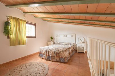 Casabermeja-Holidayhome-Pool-Malaga-Countryhome9