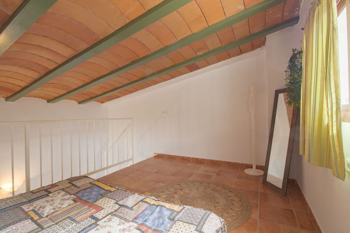 Image No.16-2 Bed Property for sale