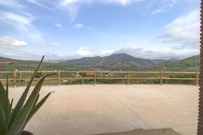 Casabermeja-Holidayhome-Pool-Malaga-Countryhome16