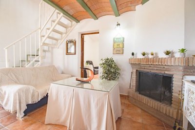 Casabermeja-Holidayhome-Pool-Malaga-Countryhome1