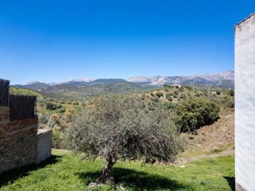 riogordo-180m2-building-plot-edge-of-village-mountain-views-2