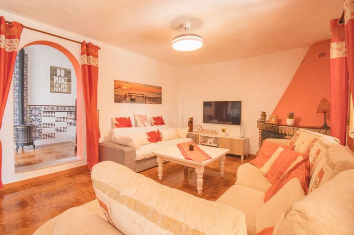 Image No.16-3 Bed Property for sale