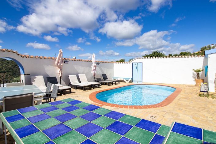Image No.2-3 Bed Property for sale