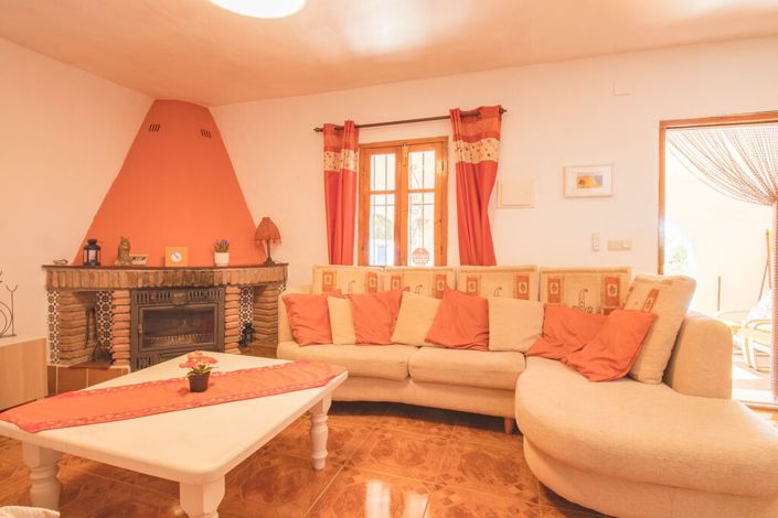 Image No.8-3 Bed Property for sale