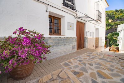 Almachar-Townhouse-View-Holidayhome-Patio