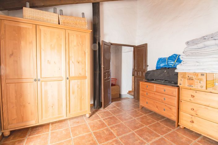 Image No.11-3 Bed Townhouse for sale