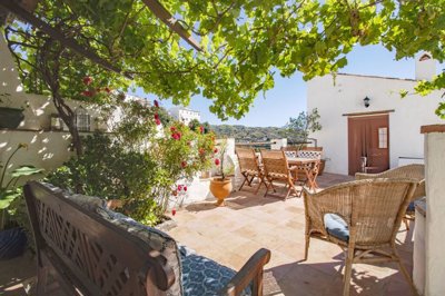 Almachar-Townhouse-View-Holidayhome-Patio12