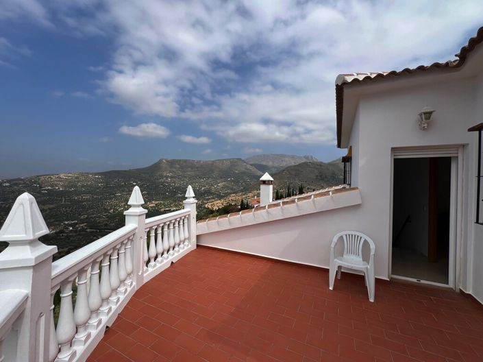 Image No.18-4 Bed Property for sale