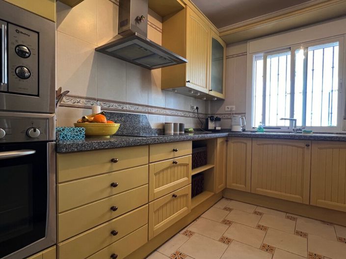 Image No.7-4 Bed Property for sale