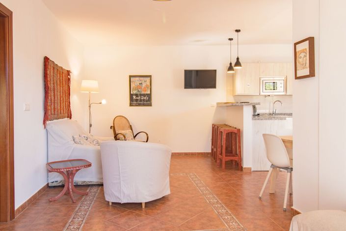 Image No.11-2 Bed Property for sale