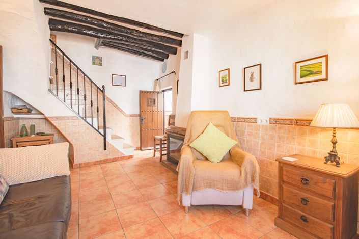Image No.9-2 Bed Townhouse for sale