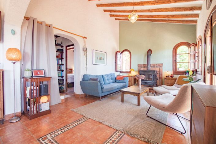 Image No.18-3 Bed Property for sale