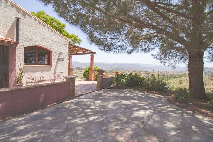 Image No.7-3 Bed Property for sale