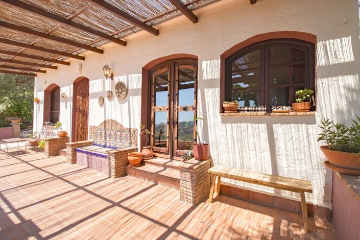 Image No.8-3 Bed Property for sale
