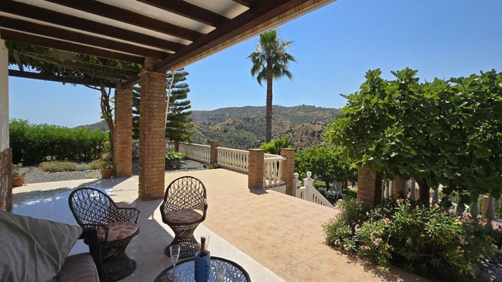 Image No.5-5 Bed Property for sale