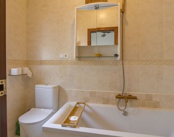 villa-for-sale-mondron-periana-3-bed-large-pool-10