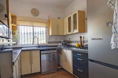 villa-for-sale-mondron-periana-3-bed-large-pool-7