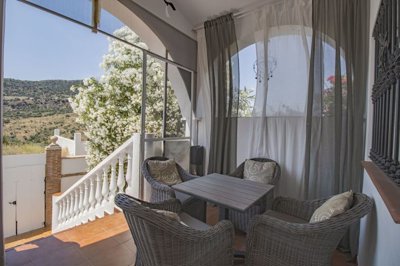 villa-for-sale-mondron-periana-3-bed-large-pool-30
