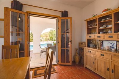 villa-colmenar-perfect-condition-3-bedroom-2-bathroom-pool-views-18
