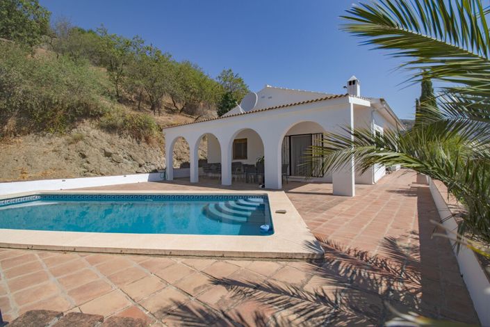 Image No.2-3 Bed Property for sale