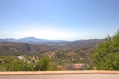 villa-colmenar-perfect-condition-3-bedroom-2-bathroom-pool-views-29
