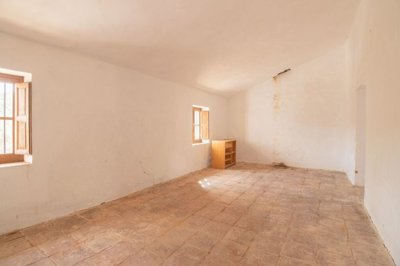 renovation-project-cortijo-riogordo-courtyard-semi-detached-facade-Malaga-10