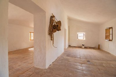 renovation-project-cortijo-riogordo-courtyard-semi-detached-facade-Malaga-13