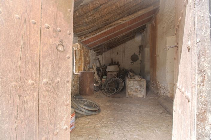Image No.17-4 Bed Property for sale