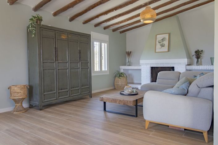 Image No.18-5 Bed Property for sale