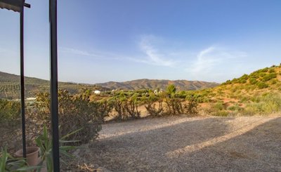Riogordo-Countryhome-Horses-Garden-View-Andalucia-3.jpg