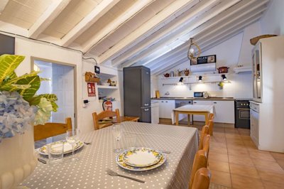 CAS2512CH---kitchen-1