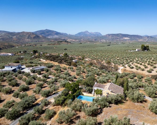 Image No.2-Propriété de 3 chambres à vendre à Alcalá la Real