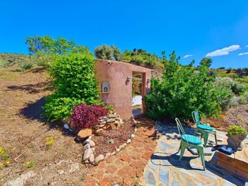 Riogordo-Pool-View-2.jpg