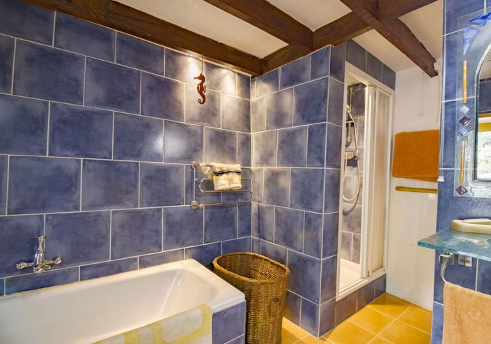 Image No.8-2 Bed Property for sale