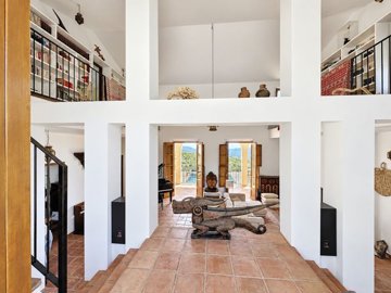 exclusive-country-estate-alcaucin-axarquia-03.jpg