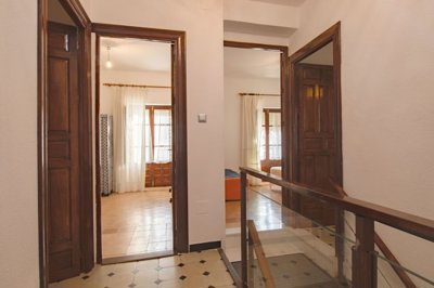 Riogordo-Malaga-Townhouse-Patio-Town-11.jpg