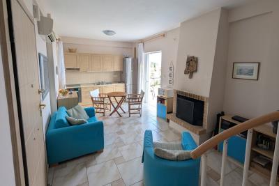 69b446017dbd5d528ba45849_living-room-top-2