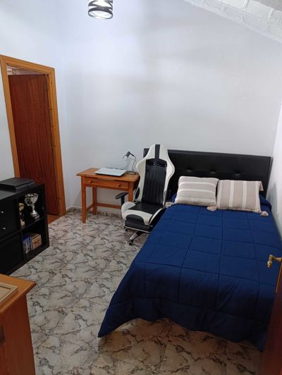 Image No.11-3 Bed Townhouse for sale