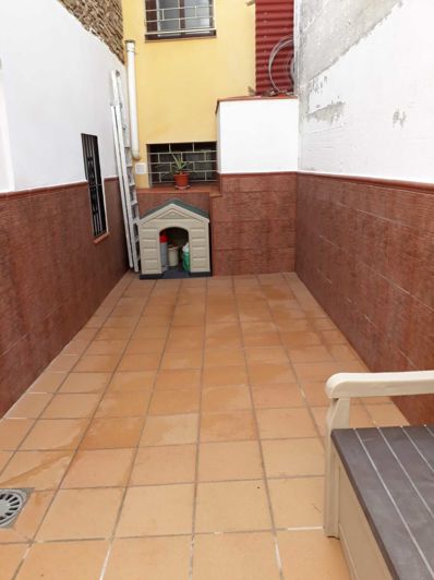 Image No.16-3 Bed Townhouse for sale