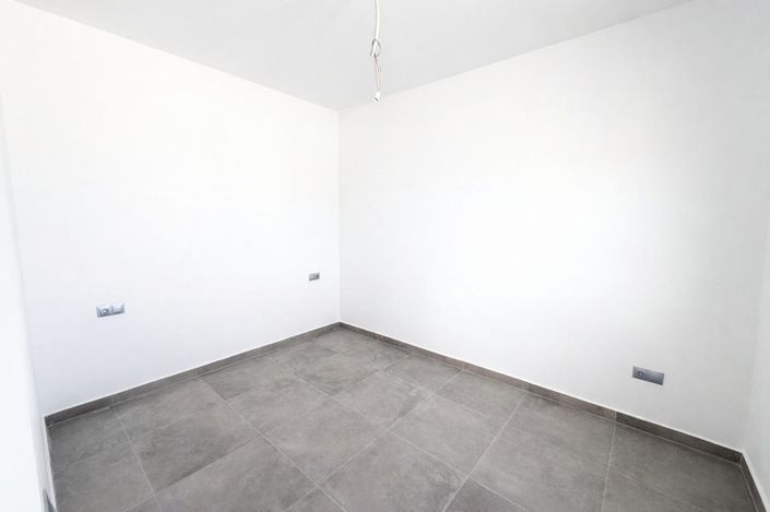 Image No.13-3 Bed Country House for sale