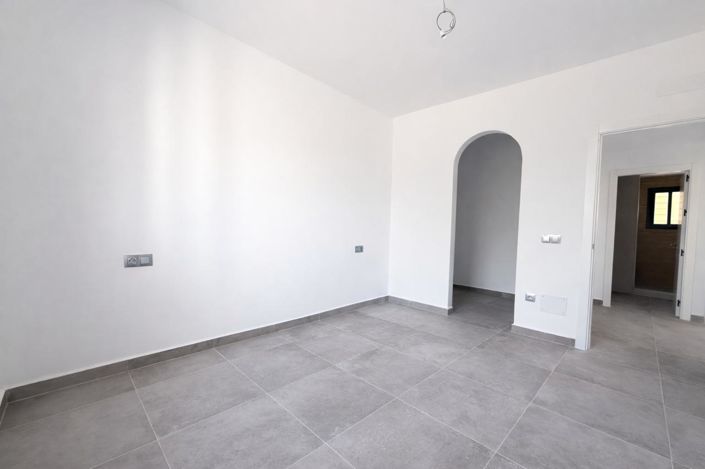 Image No.17-3 Bed Country House for sale