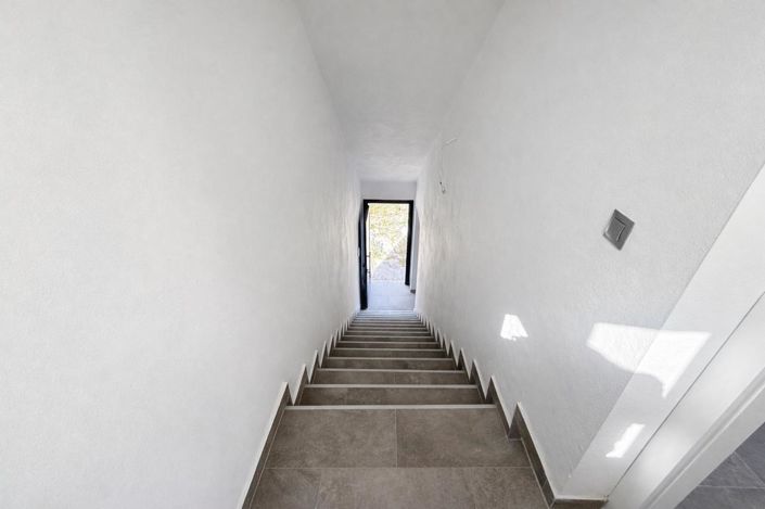 Image No.6-3 Bed Country House for sale