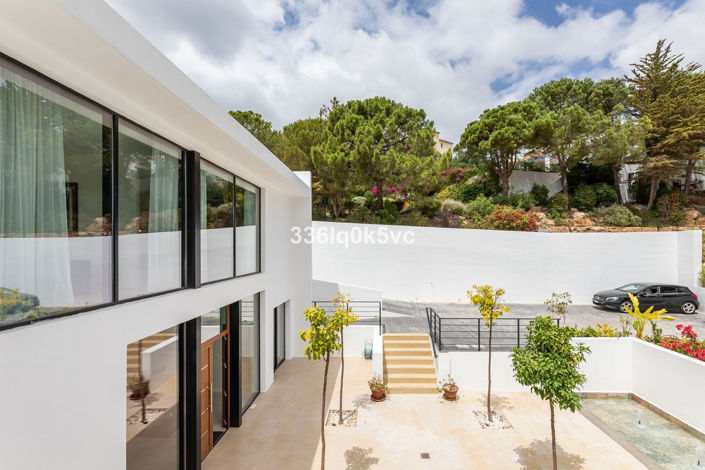 Image No.20-6 Bed Villa for sale