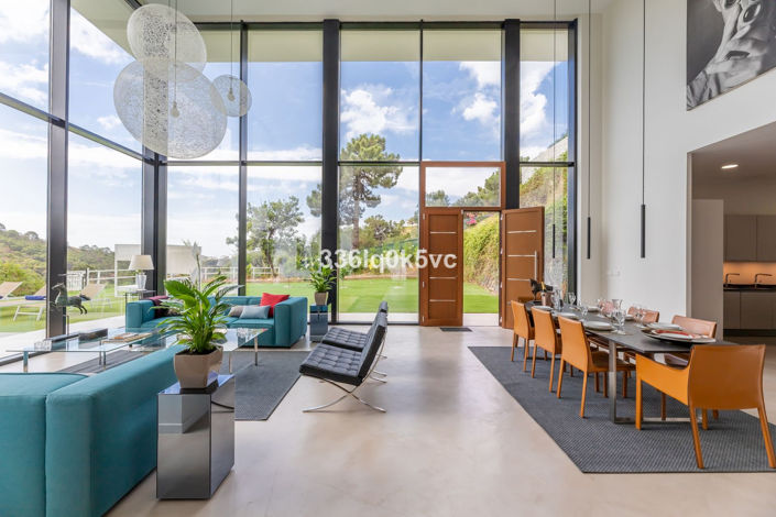 Image No.4-6 Bed Villa for sale