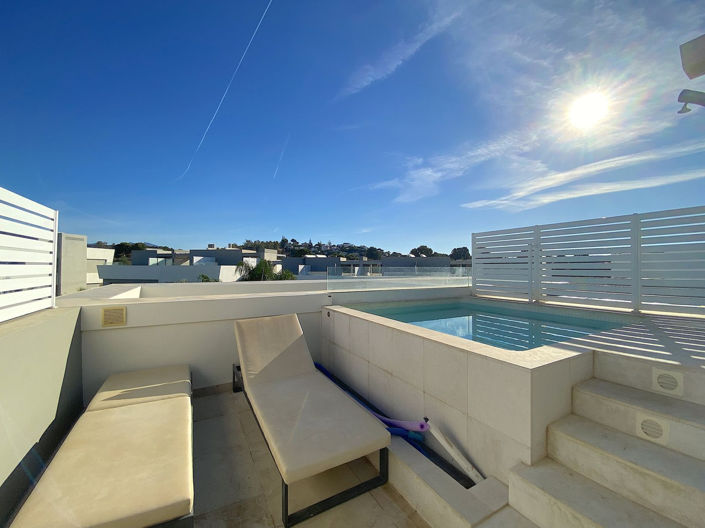 Image No.16-3 Bed Townhouse for sale
