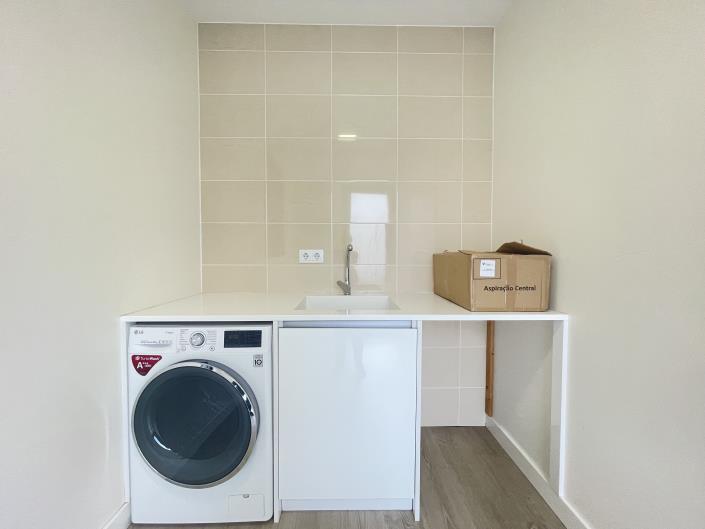 Image No.26-3 Bed Villa for sale