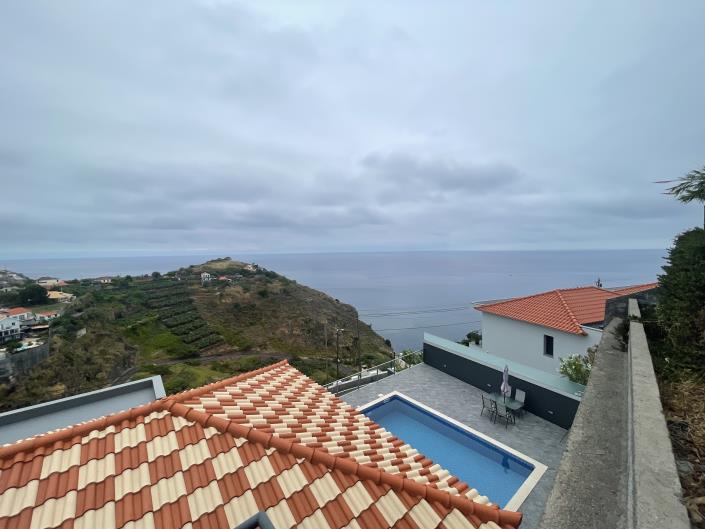 Image No.3-3 Bed Villa for sale